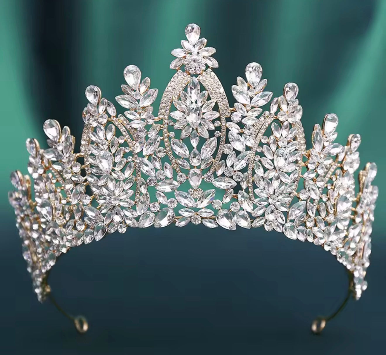 LC26090 | AB Gold Crown III
