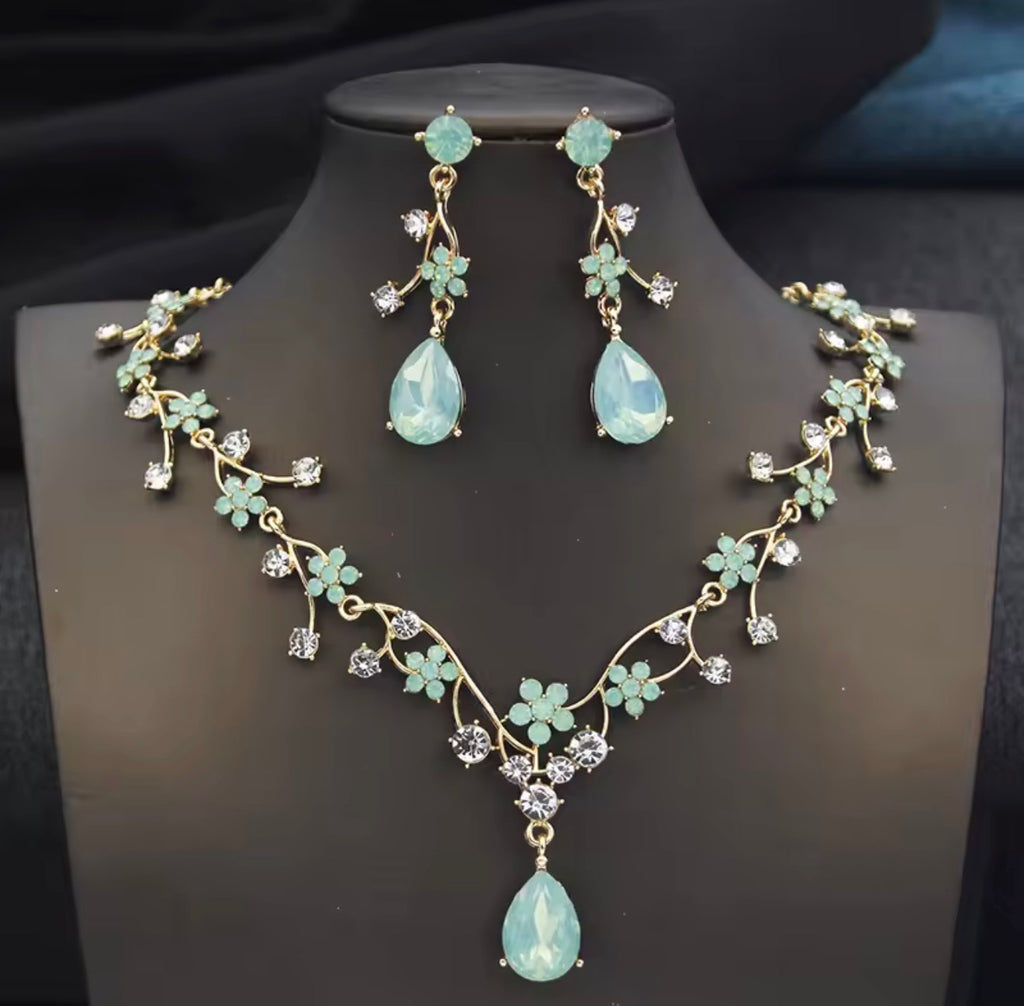 LC21132 |Sage & Gold Jewelry Set