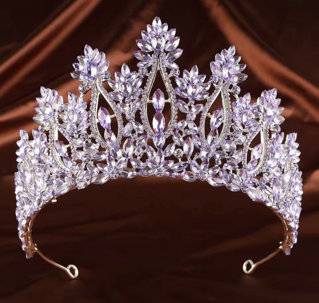 LC26069 | Lilac Silver Crown