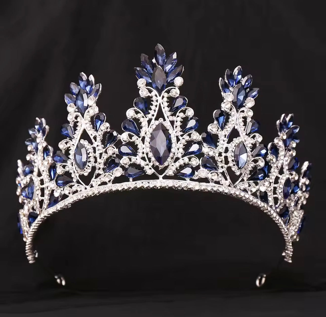 LC26064 | Navy Blue Silver II
