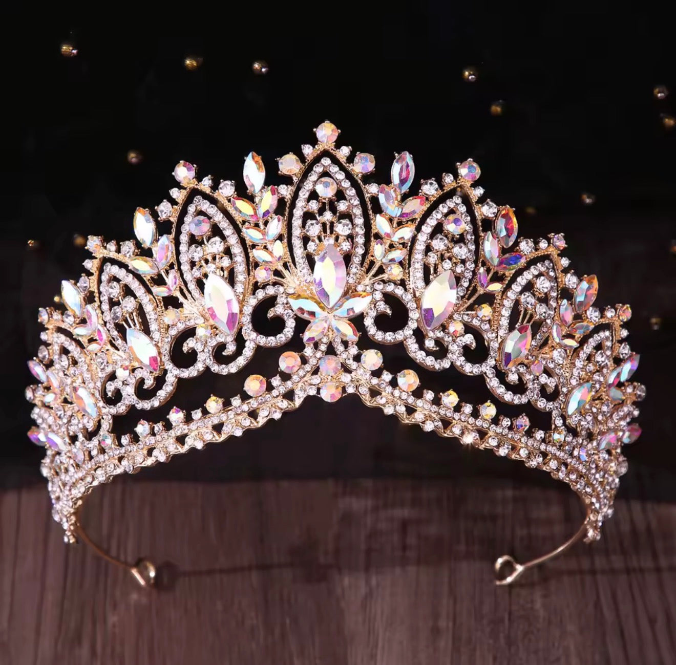 LC26089 | AB Gold Crown III