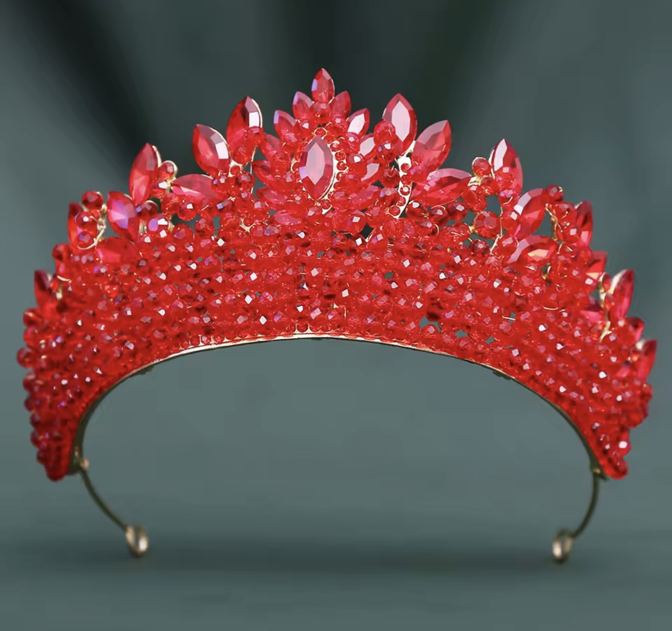LC26070 | Red Crown II