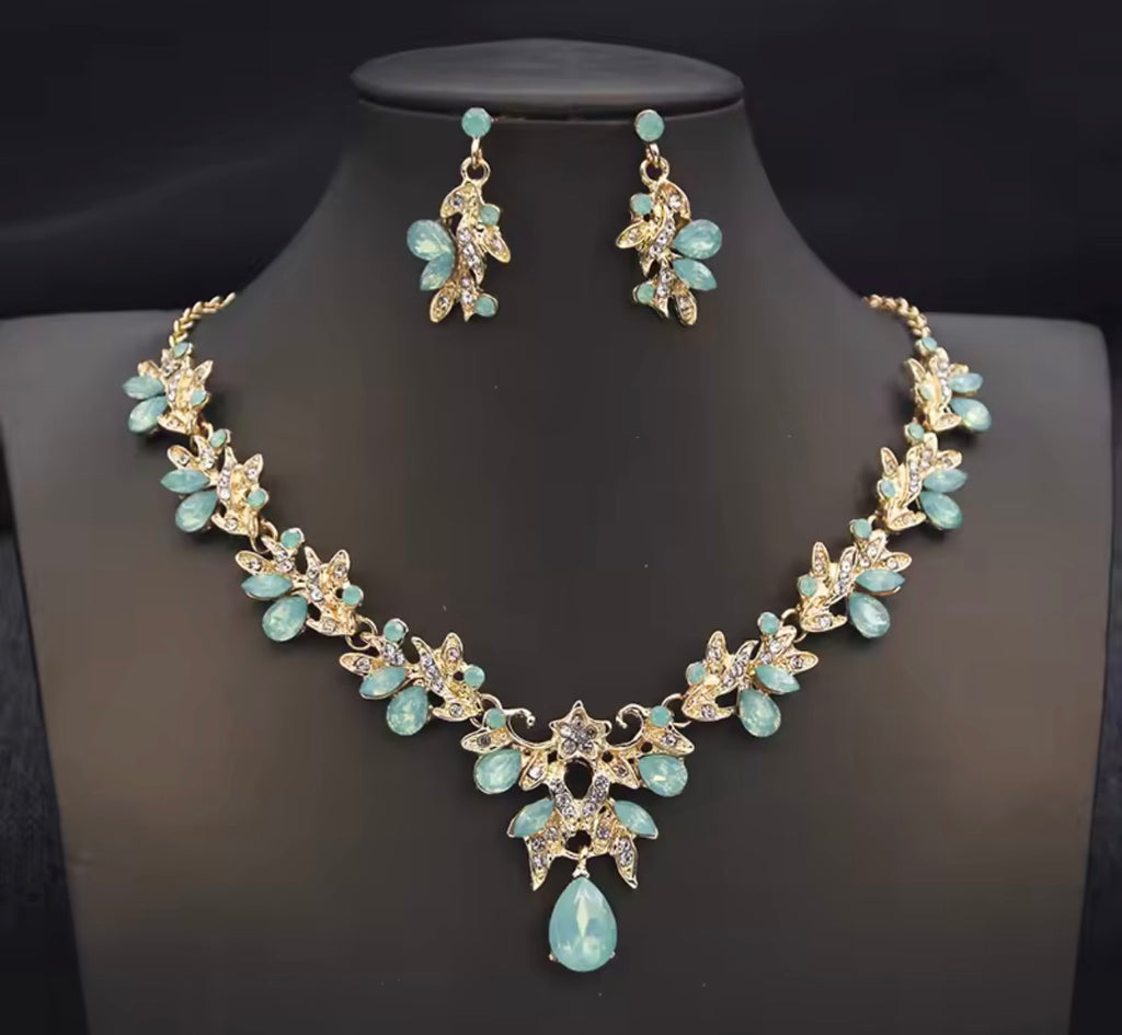 LC21130 |Sage & Gold Jewelry Set
