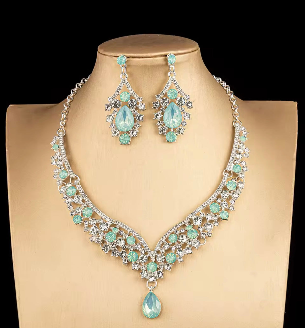 LC21135 | Sage Gold Jewelry Set II